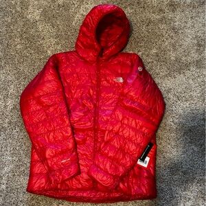 MENS RED NORTH FACE, SUMMIT SERIES SIZE XXL